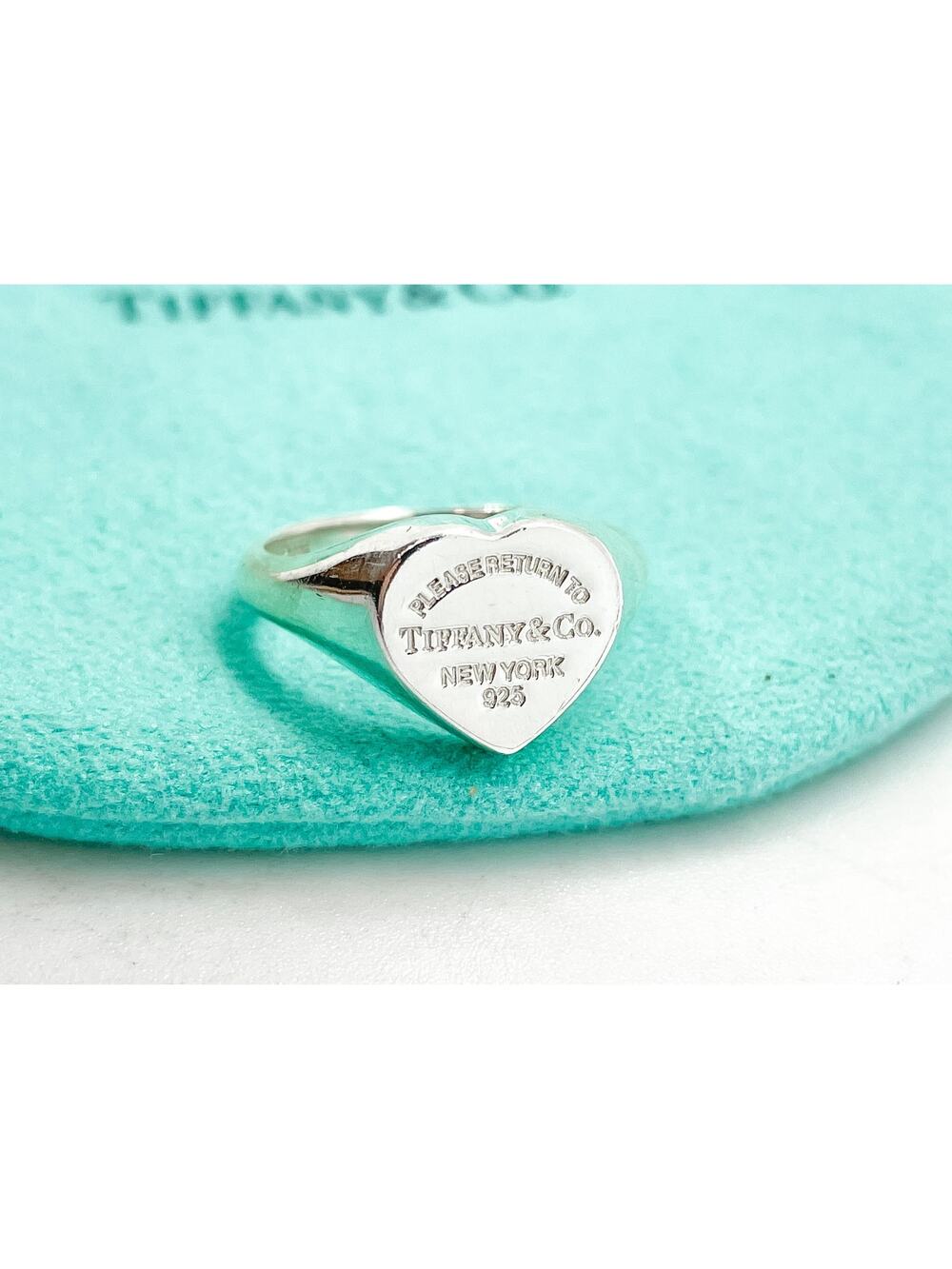 Tiffany & Co. Return to Tiffany Signet Heart Ring Sterling Silver Size 6.5